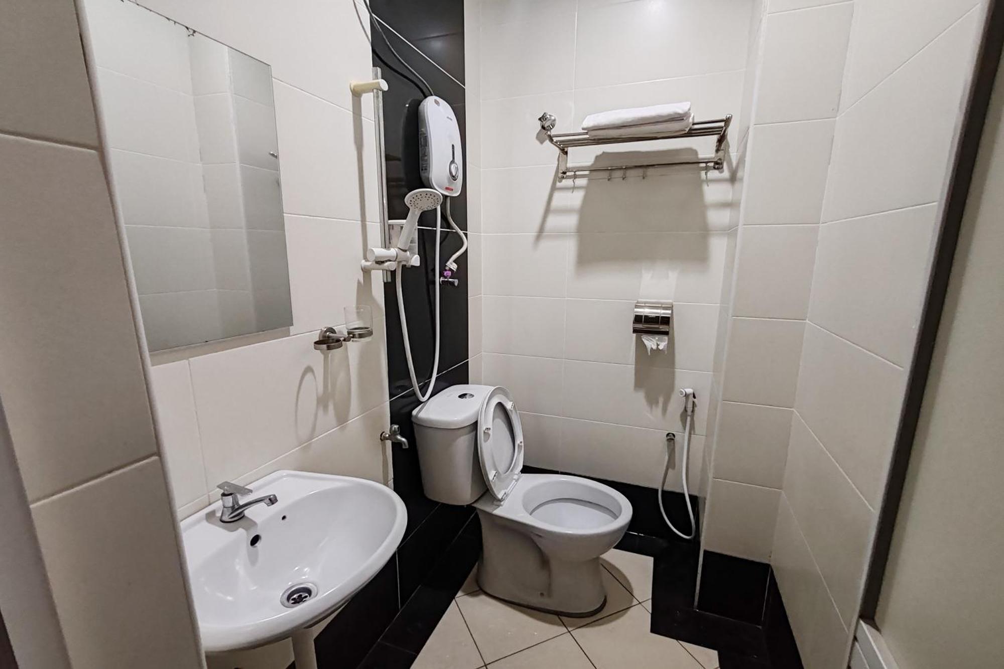 Hotel Sri Puchong Dış mekan fotoğraf