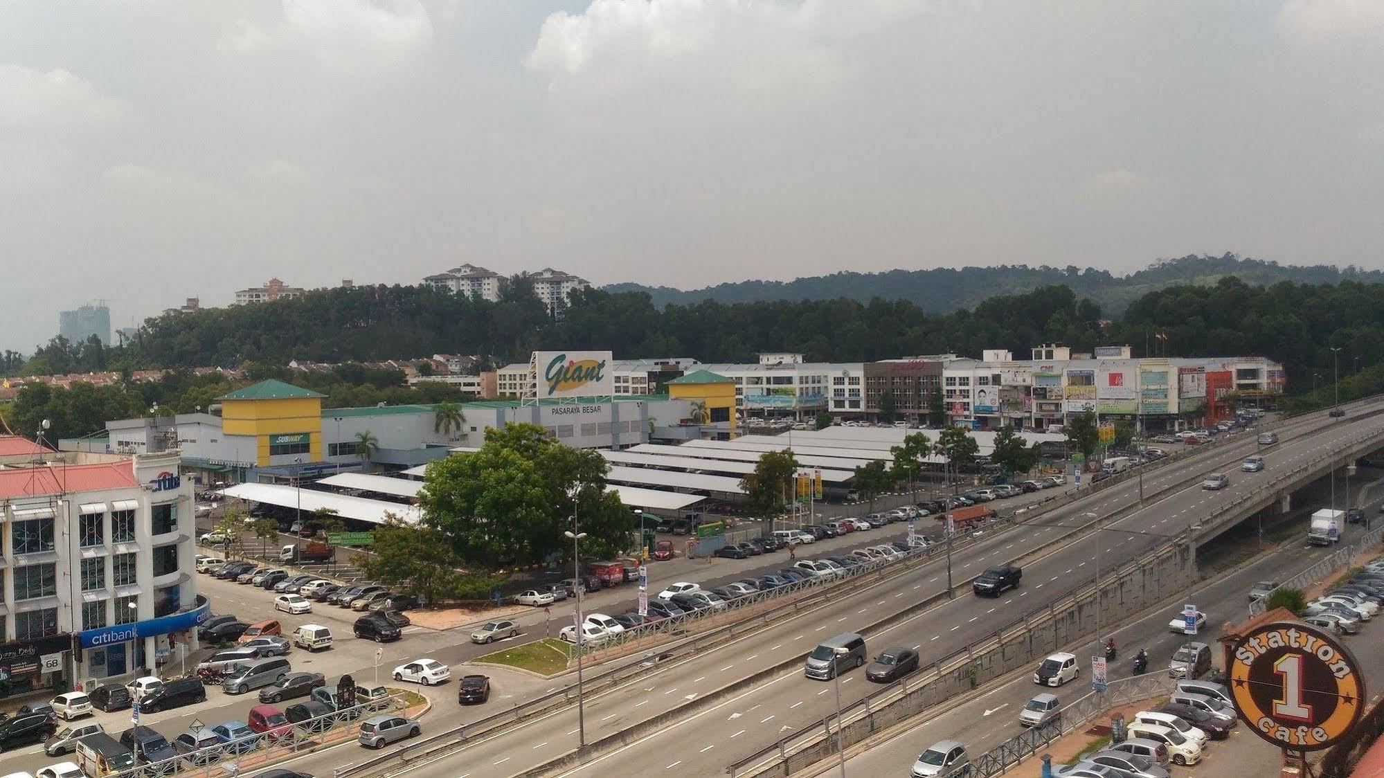 Hotel Sri Puchong Dış mekan fotoğraf