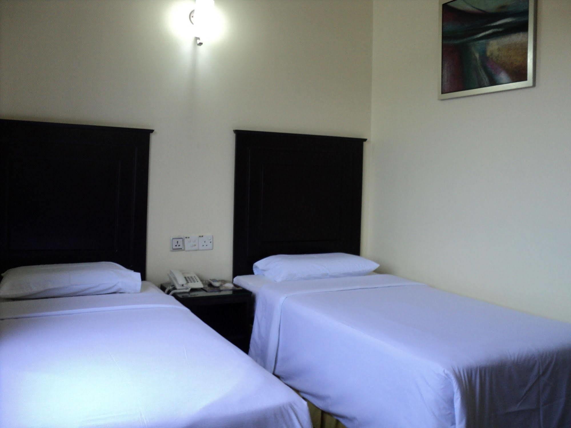 Hotel Sri Puchong Dış mekan fotoğraf